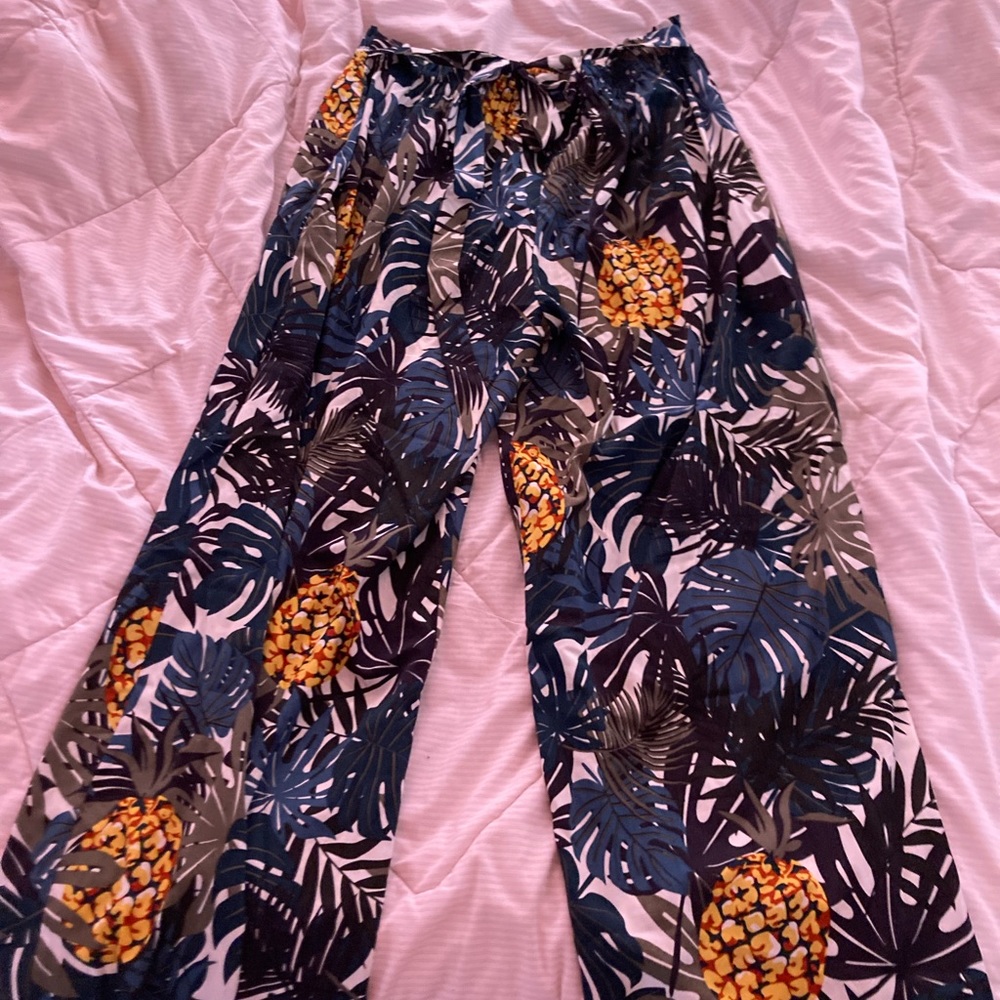 Summer flow pants with a tie belt
